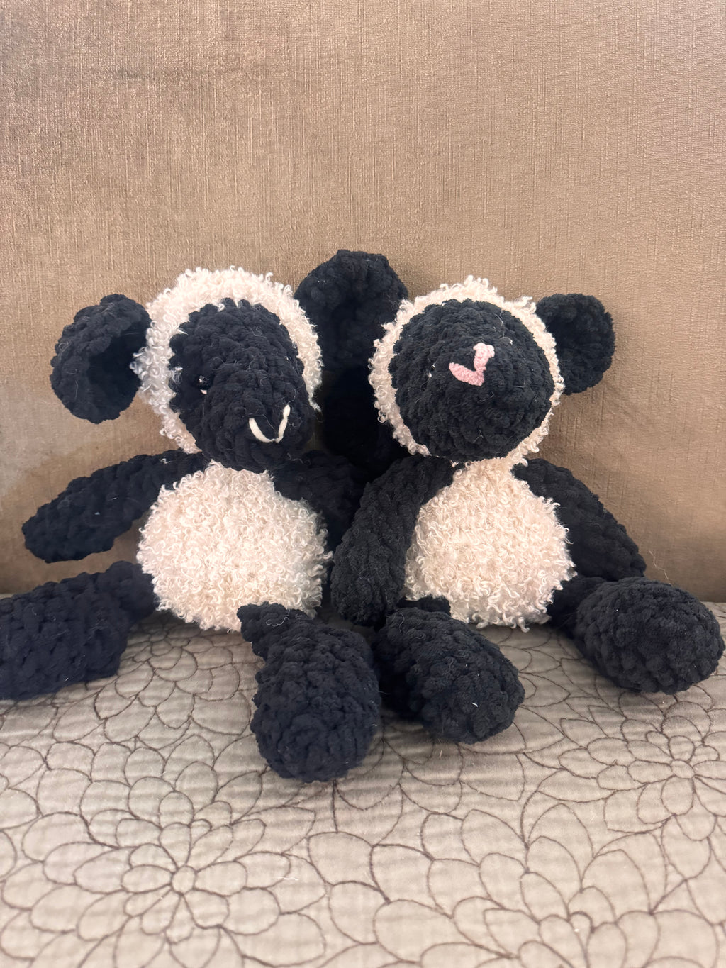 Valais Stuffie