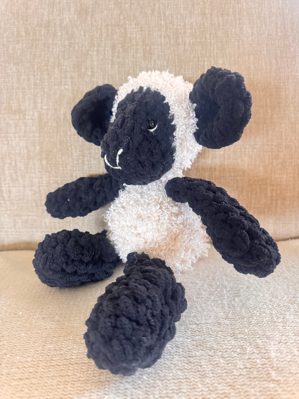 Valais Stuffie